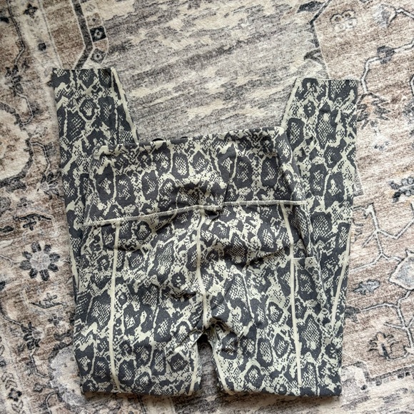 Varley snake Python Estrella Legging XS - Picture 6 of 6